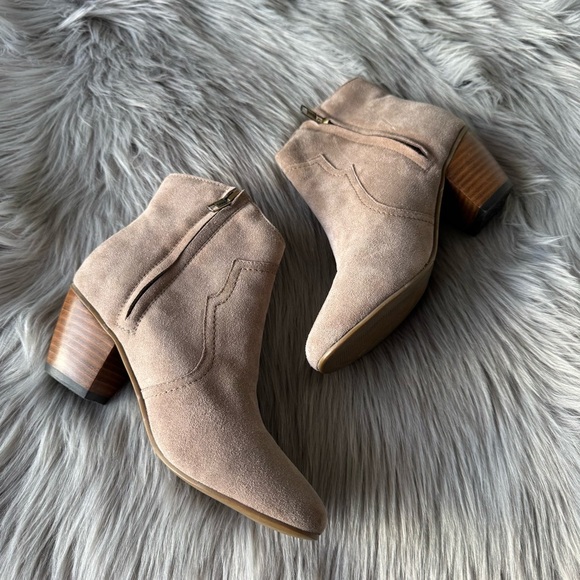 SABEL MARANT Dicker Suede Ankle Boots - Picture 7 of 11